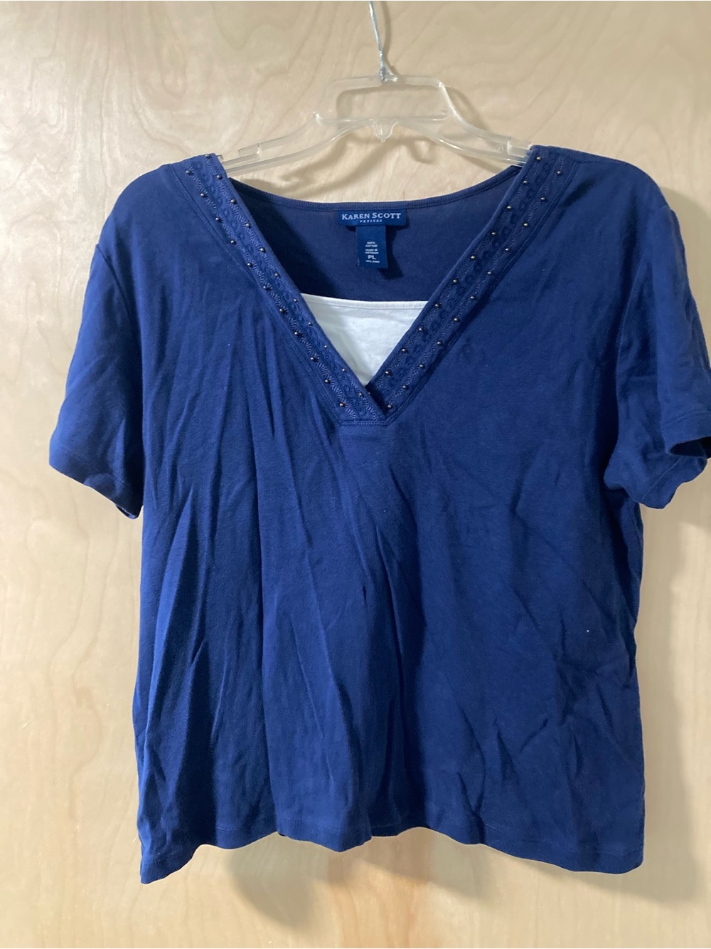Karen Scott Navy V-Neck Short Sleeve Top w/ Gold Beading Women’s Sz Petite Large